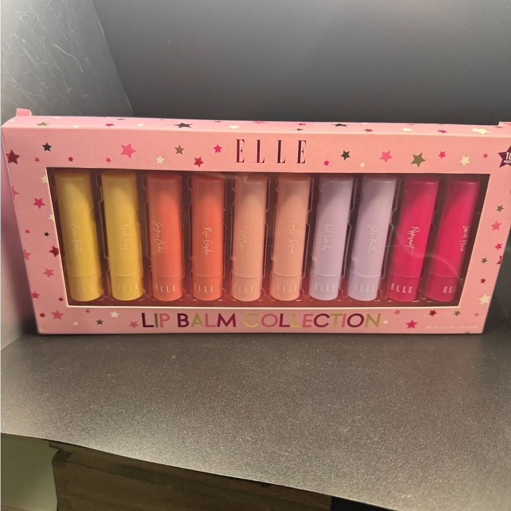 NWT Elle Vibrant Lip Balm Set of 10